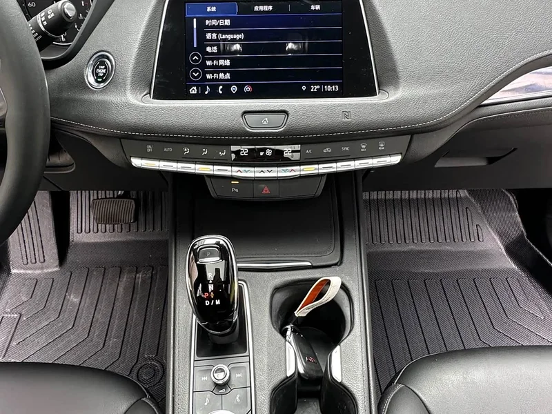Cadillac XT4 — фото 14