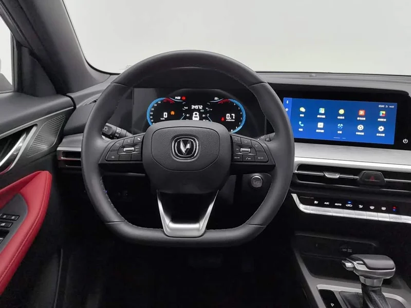 Changan CS35PLUS — фото 11