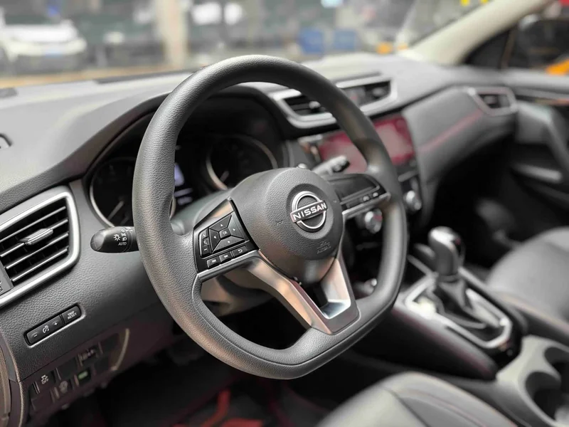 Nissan Qashqai — фото 11