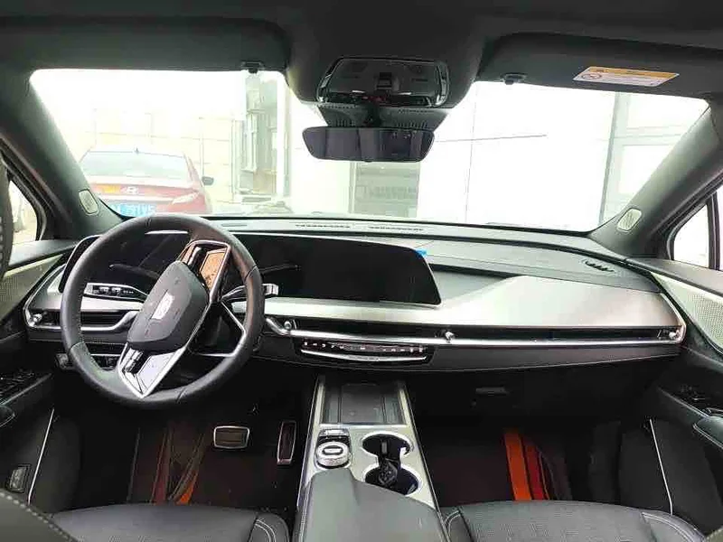 Cadillac XT5 — фото 5