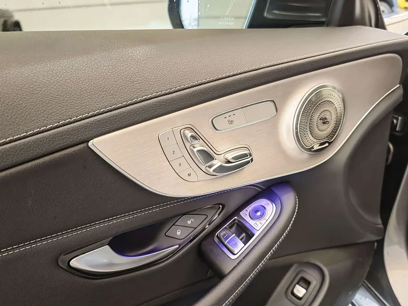 Mercedes-Benz C-Class (Imported) — фото 9