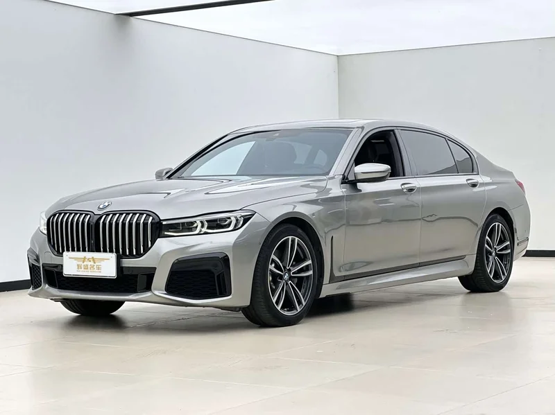 BMW 7-Series — фото 1