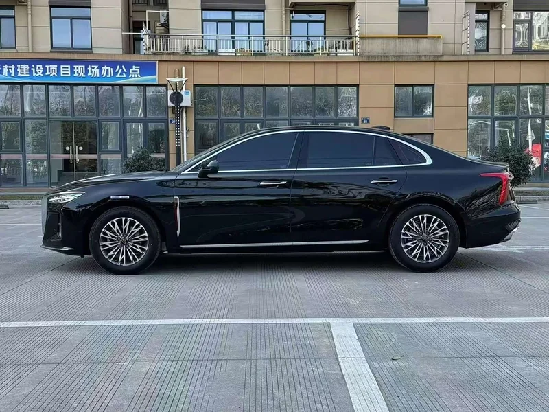 Hongqi H5 — фото 3