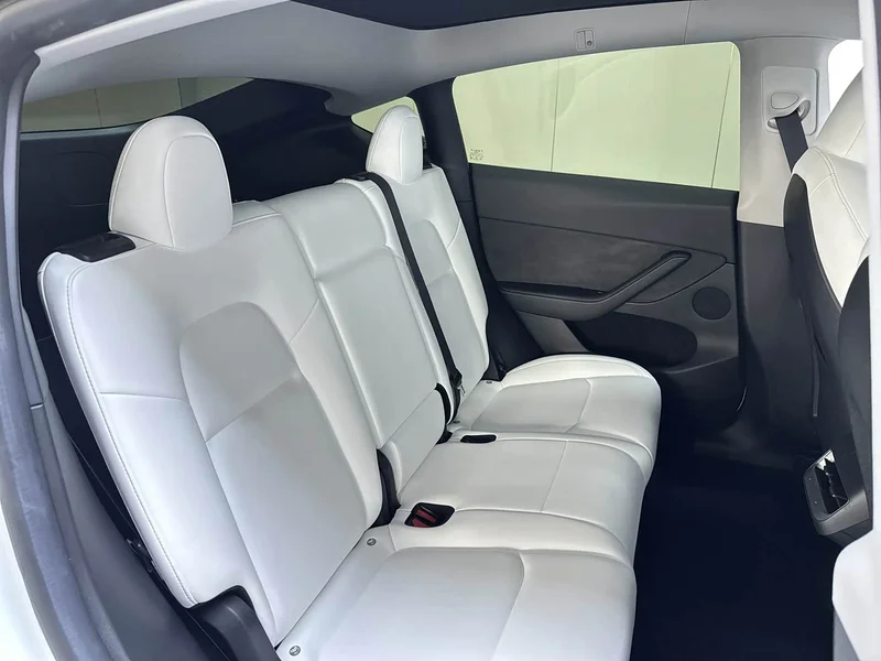 Tesla Model Y — фото 17