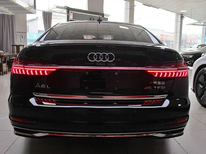 Audi A6L — фото 4