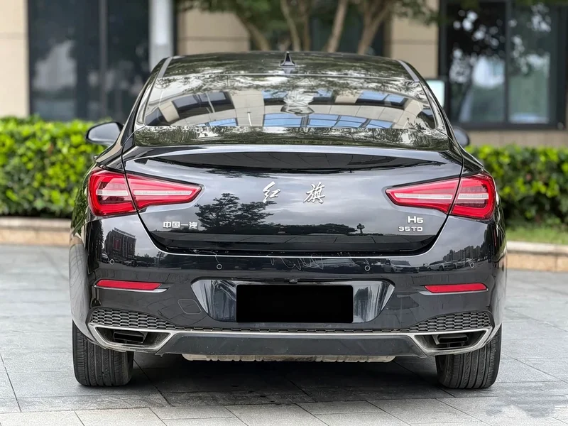 Hongqi H5 — фото 10