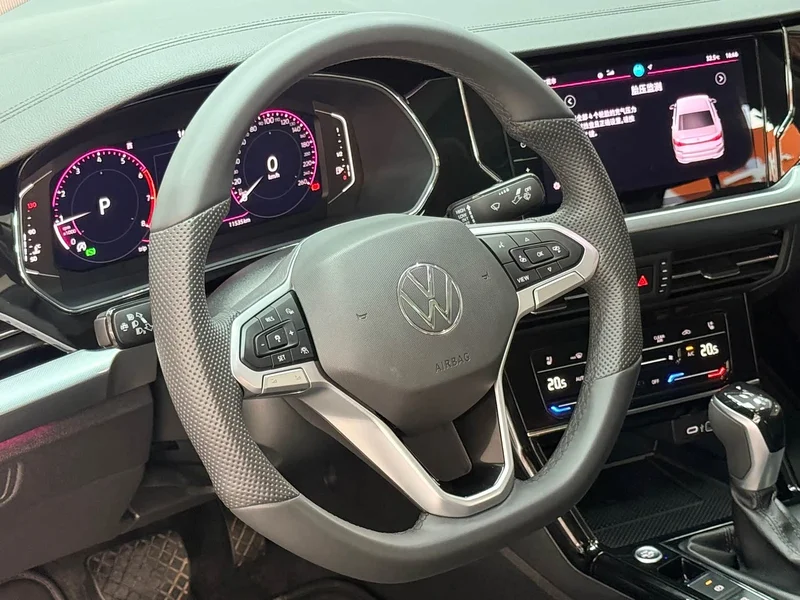 Volkswagen Passat — фото 4