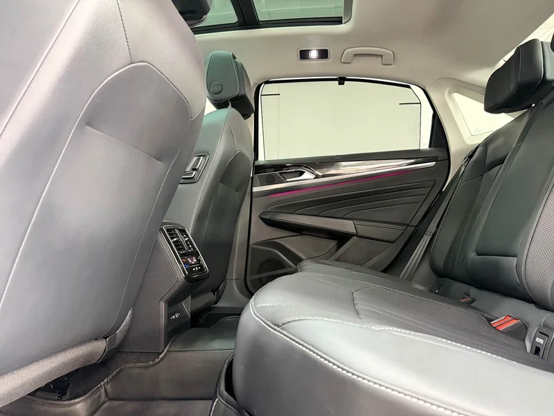 Volkswagen Passat — фото 6