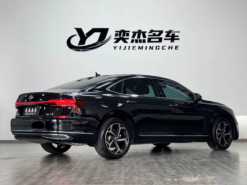Volkswagen Passat — фото 7