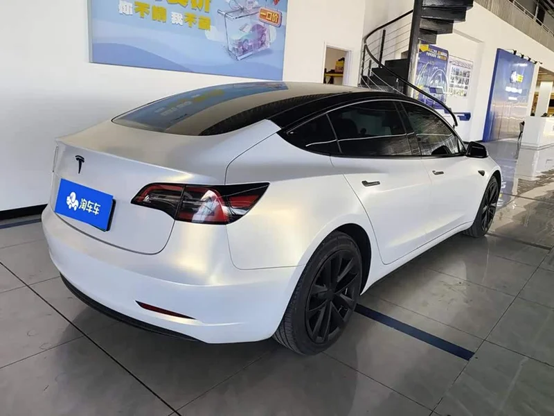 Tesla Model 3 — фото 3