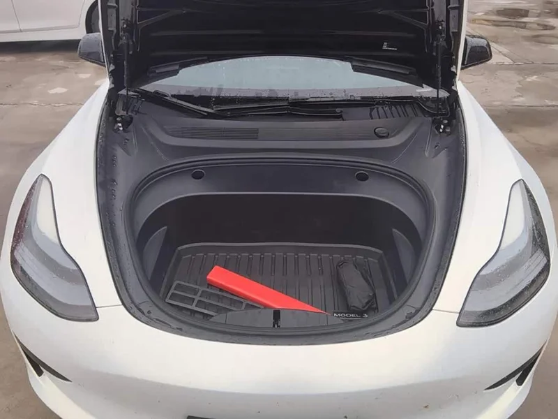 Tesla Model 3 — фото 10