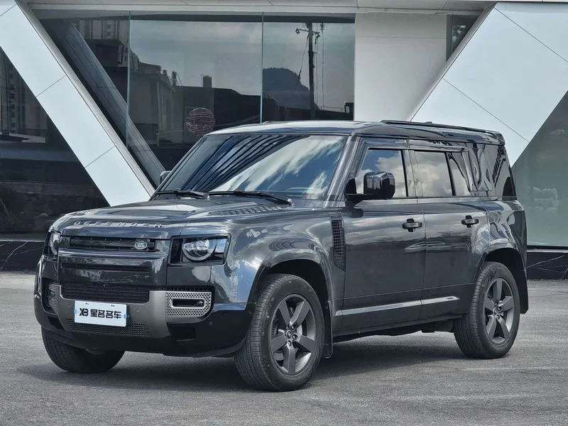 Land Rover Defender — фото 1