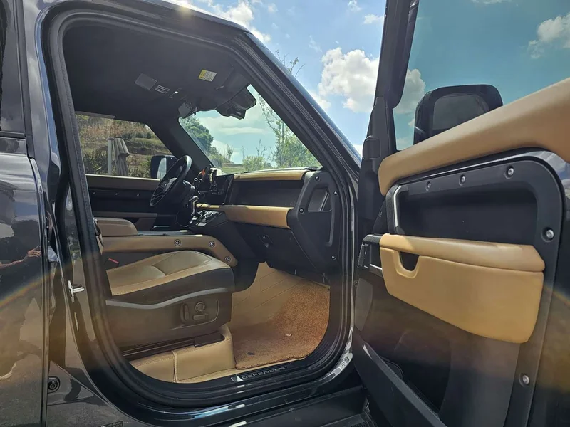 Land Rover Defender — фото 11