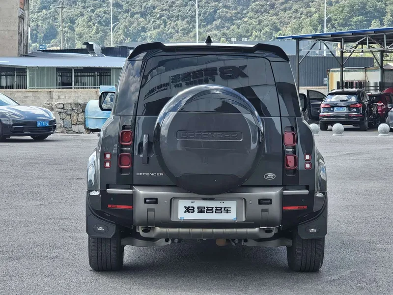 Land Rover Defender — фото 14