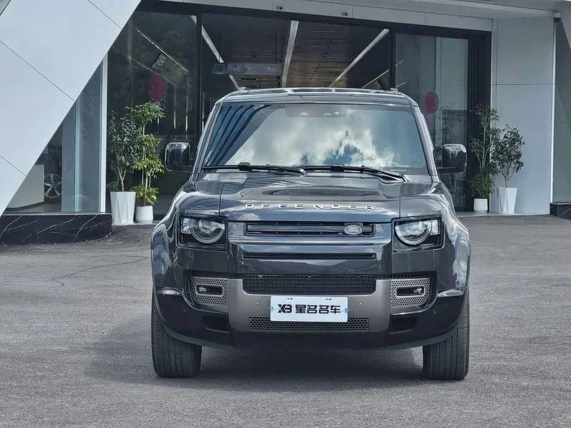 Land Rover Defender — фото 2