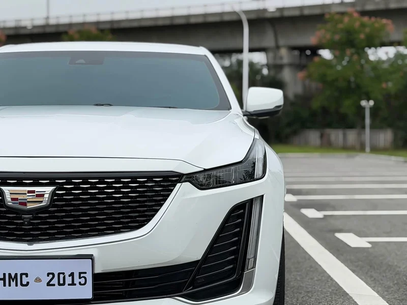 Cadillac CT5 — фото 23
