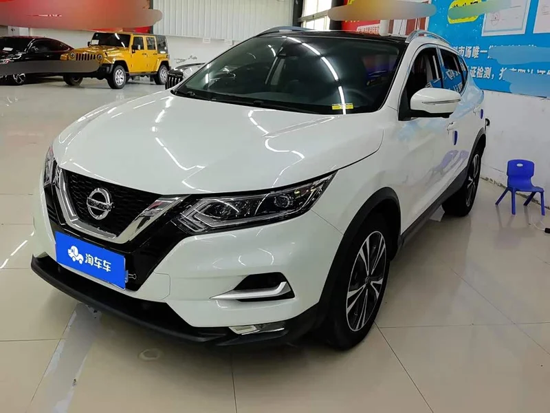 Nissan Qashqai — фото 1