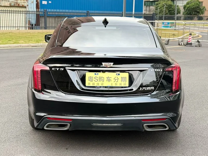 Cadillac CT5 — фото 7
