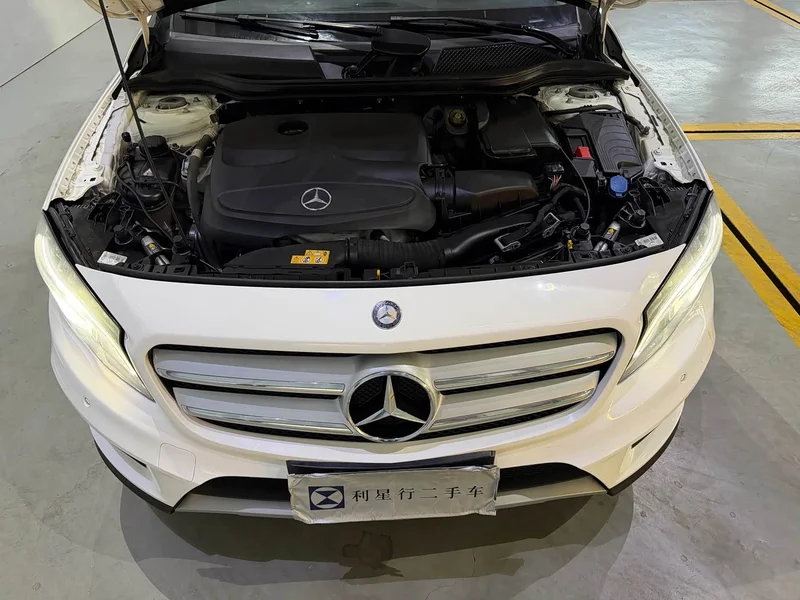 Mercedes-Benz GLA — фото 11