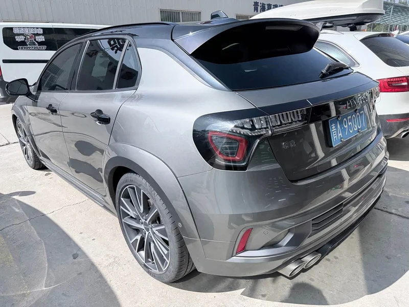 Lynk & Co 02 Hatchback — фото 17