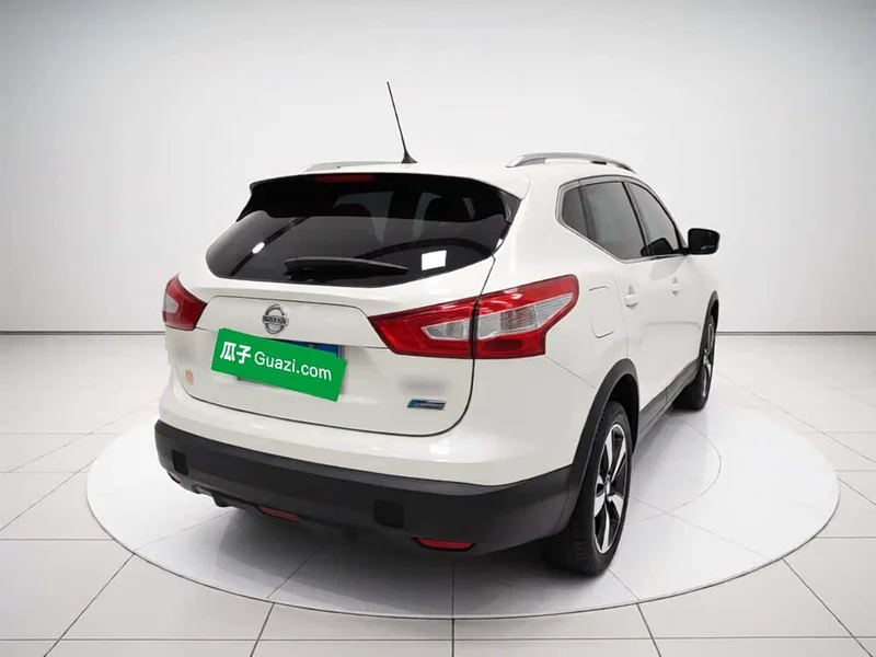 Nissan Qashqai — фото 6