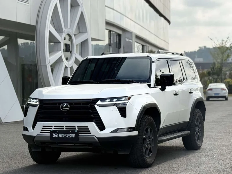 Lexus GX — фото 1