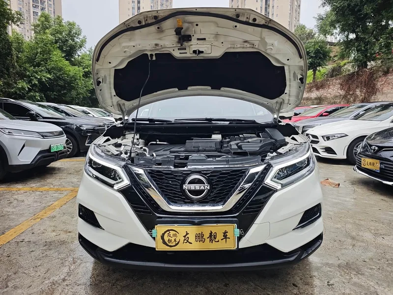 Nissan Qashqai — фото 4