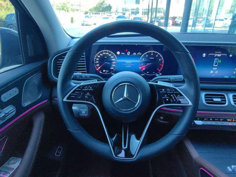 Mercedes-Benz GLE — фото 12