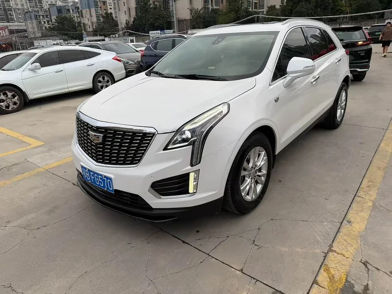 Cadillac XT5 — фото 1