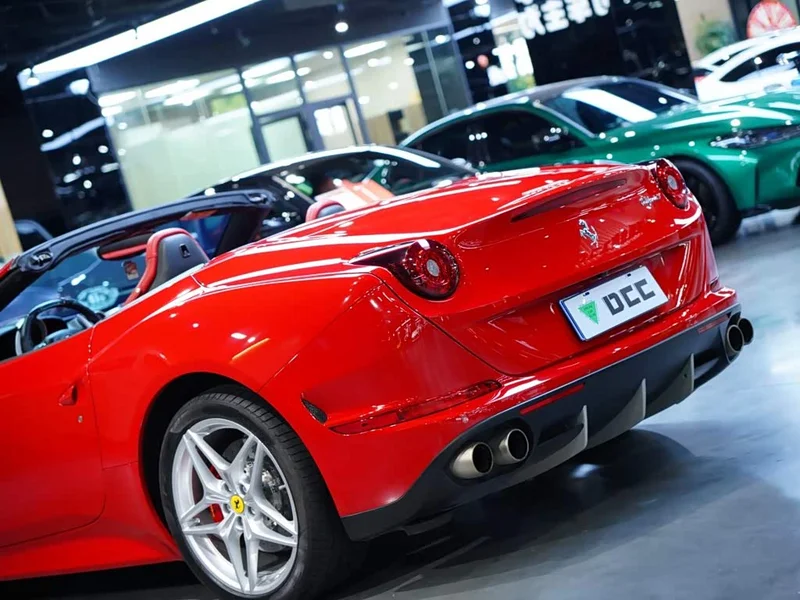 Ferrari California T — фото 8