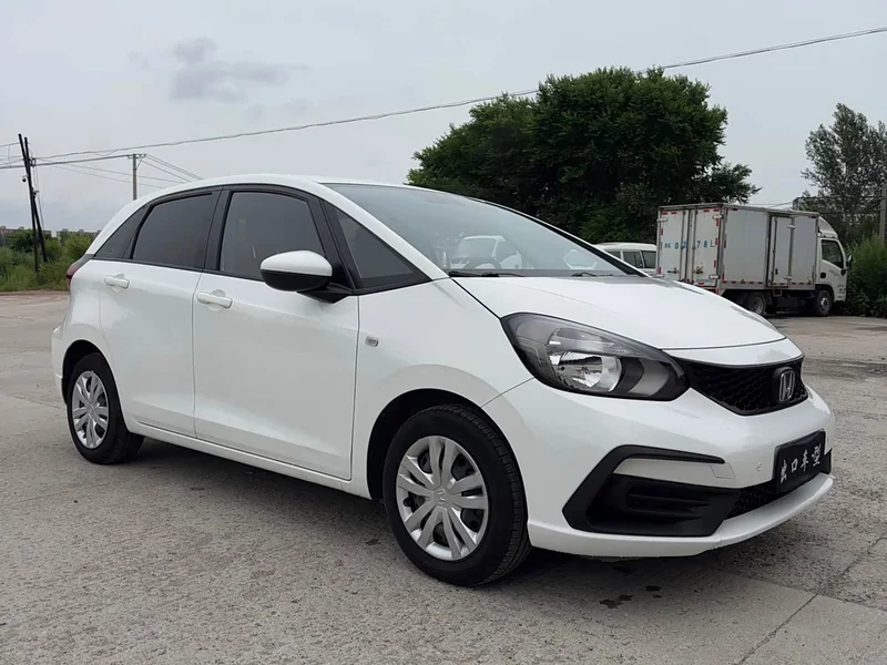 Honda Fit — фото 3