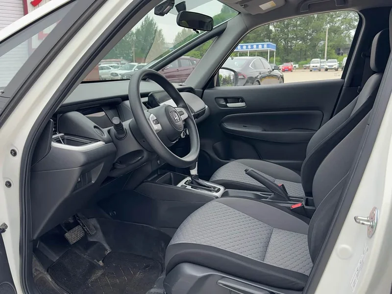 Honda Fit — фото 5