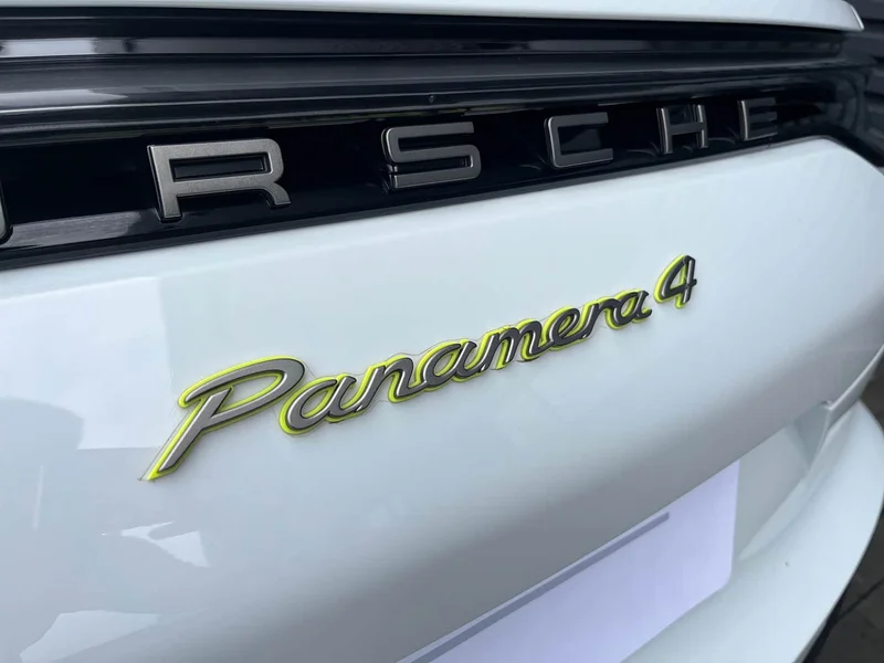 Porsche Panamera — фото 19