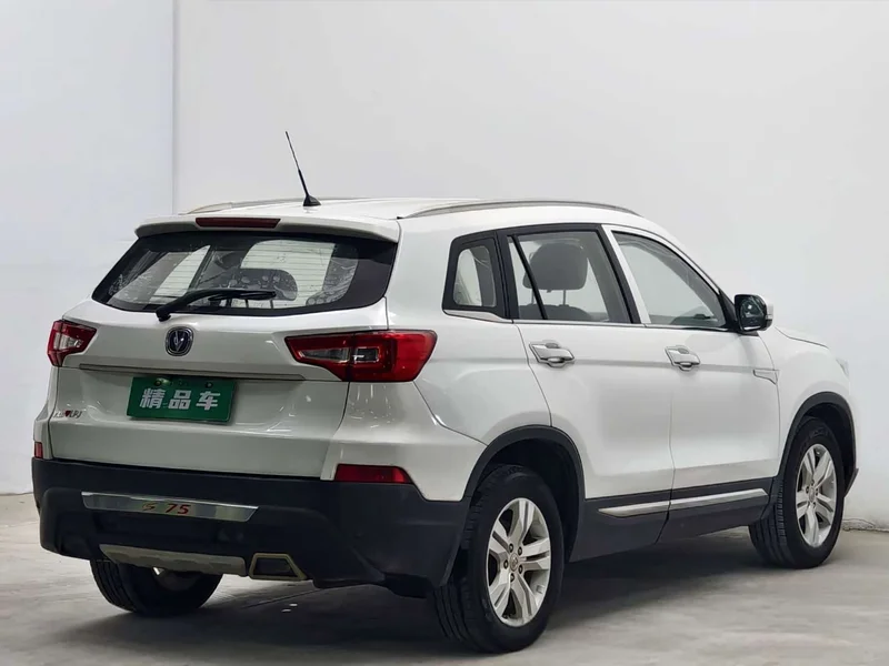 Changan CS75 — фото 4