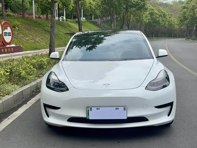 Tesla Model 3 — фото 2