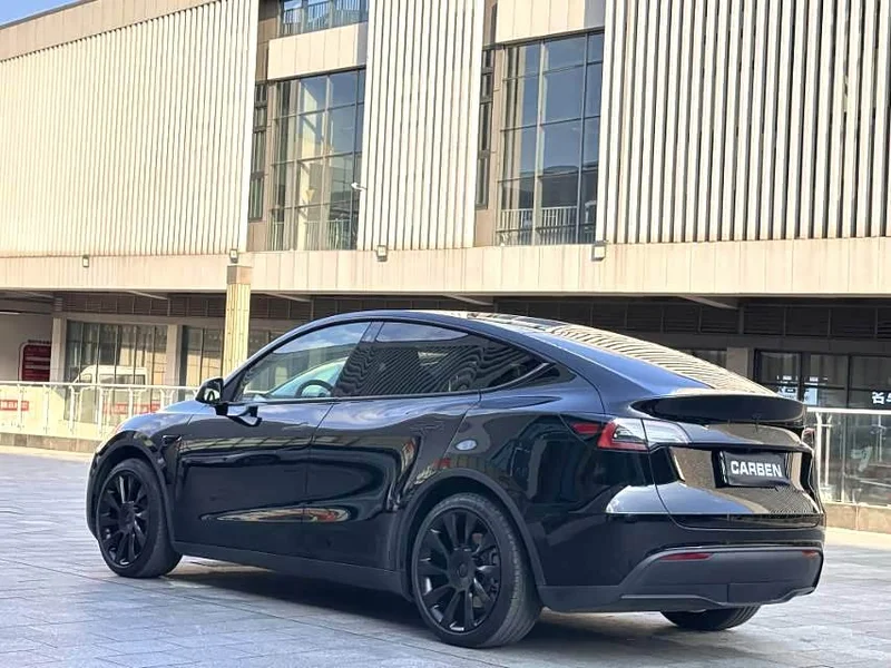 Tesla Model Y — фото 9