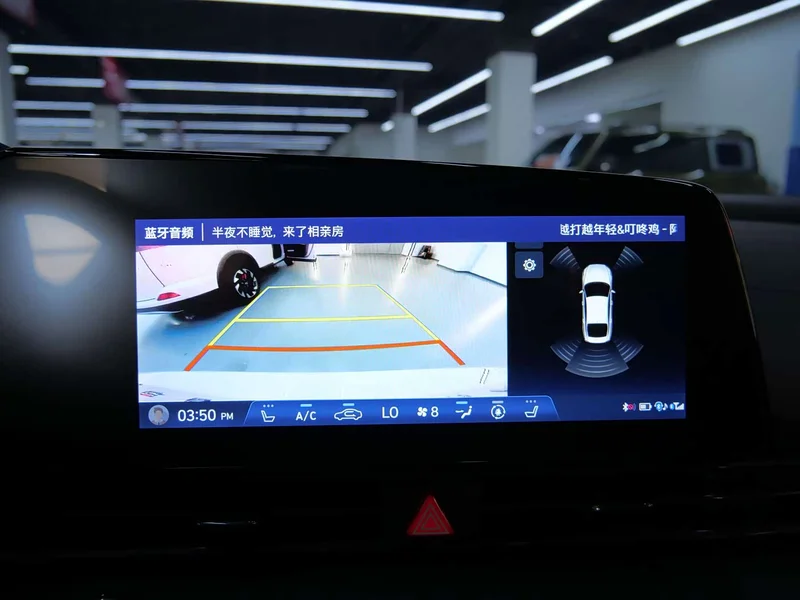 Hyundai Elantra — фото 13