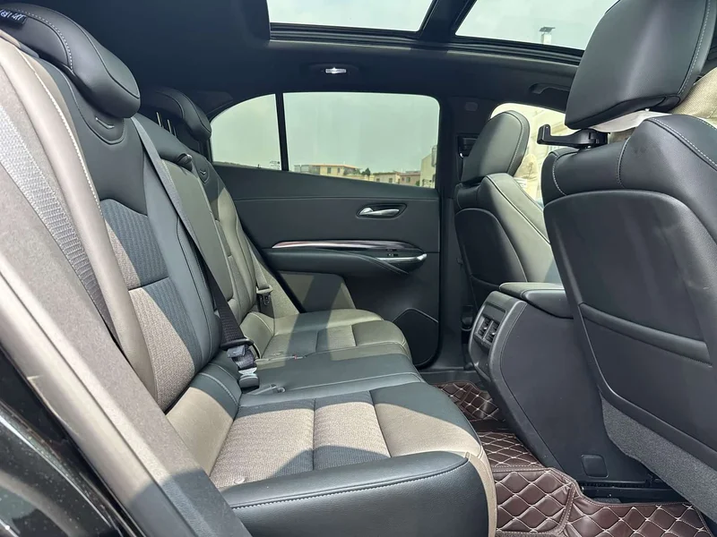 Cadillac XT4 — фото 15