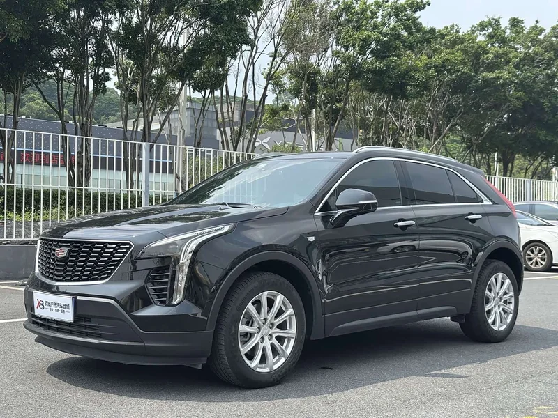 Cadillac XT4 — фото 8