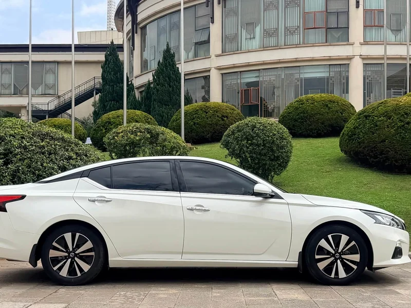 Nissan Teana — фото 7