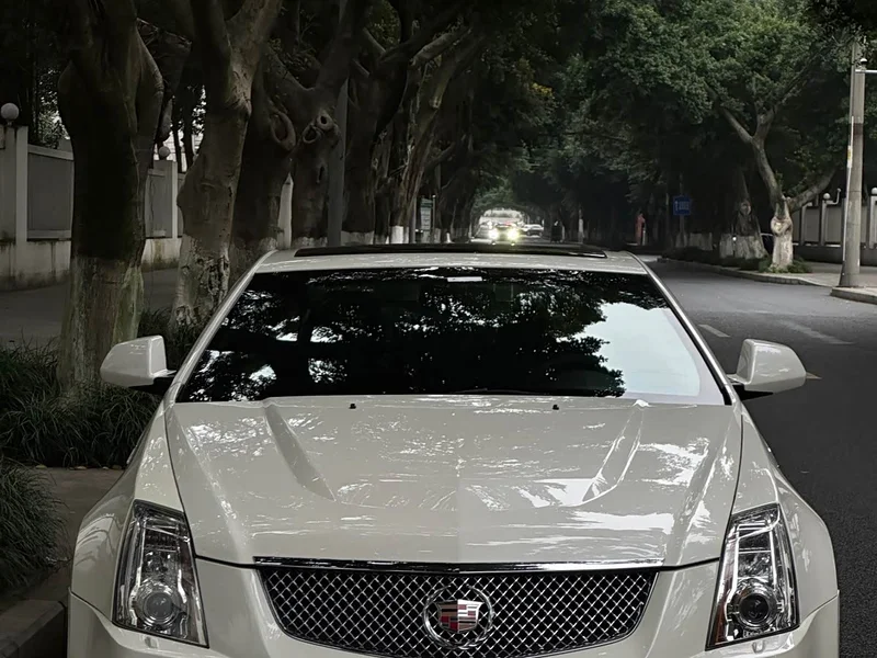 Cadillac CTS — фото 18