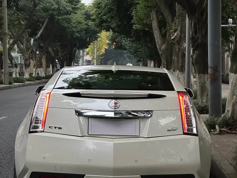 Cadillac CTS — фото 2