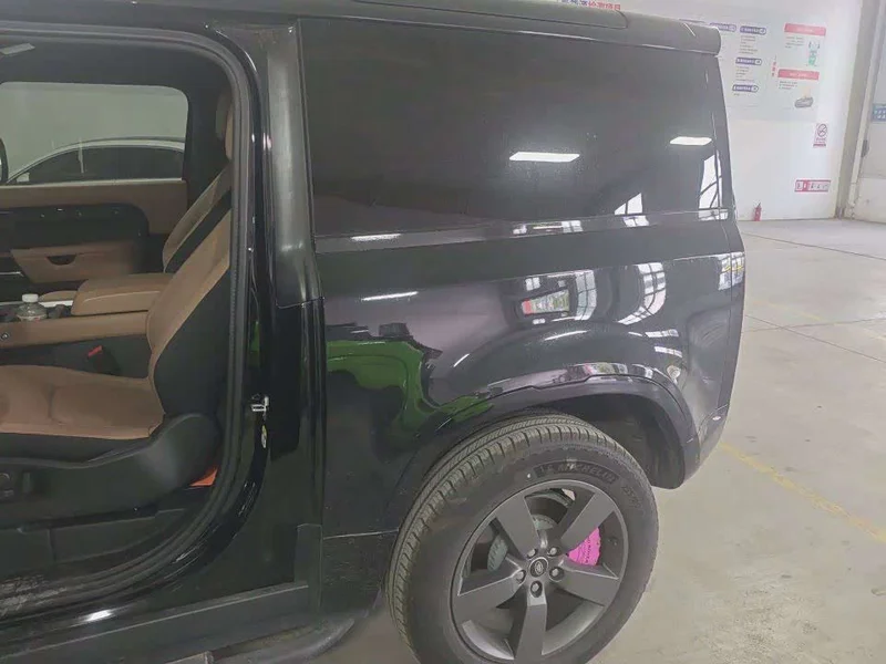 Land Rover Defender — фото 6