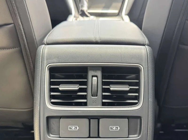 Honda Accord — фото 12
