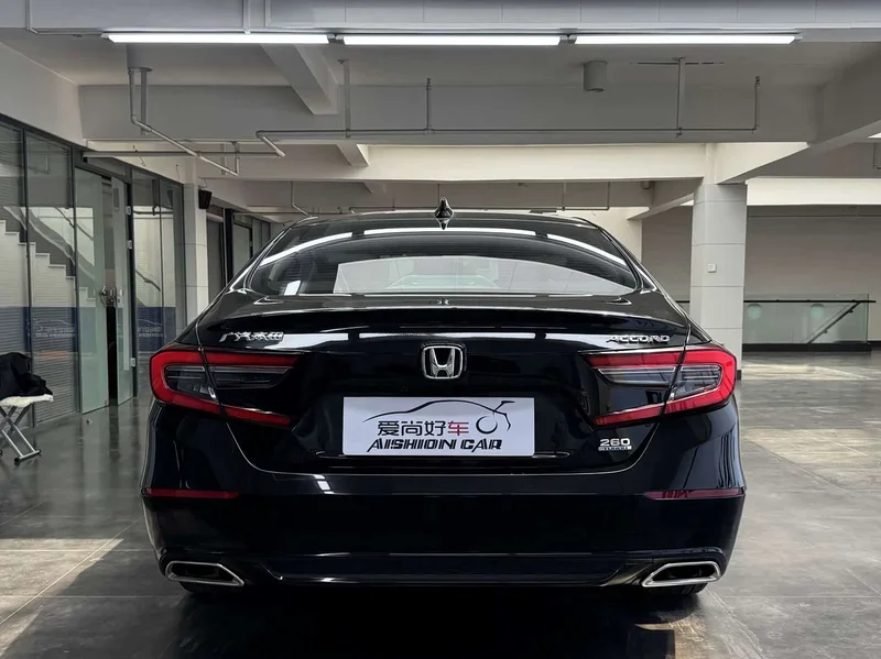 Honda Accord — фото 6
