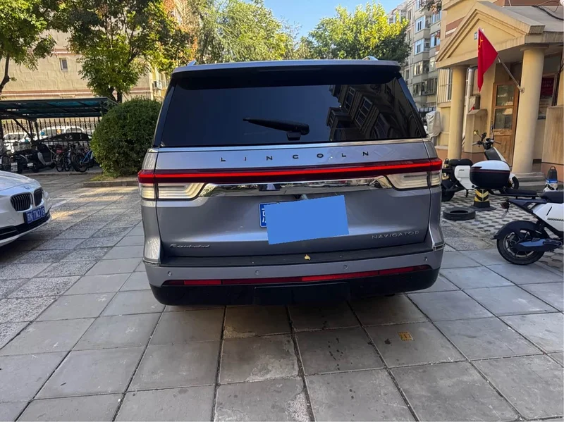 Lincoln Navigator — фото 10