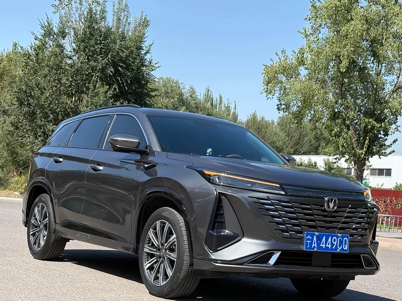 Changan CS75PLUS — фото 1