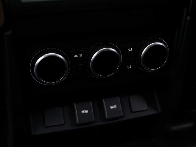 Land Rover Defender — фото 17