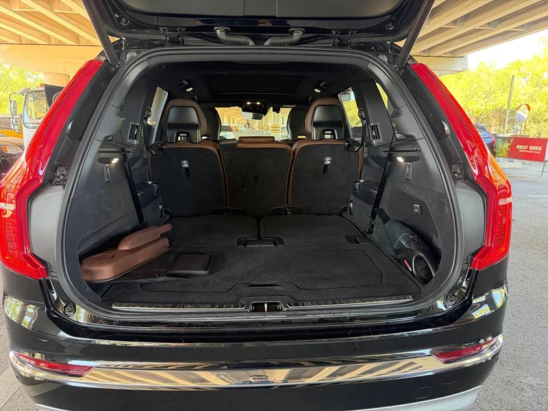 Volvo XC90 — фото 15