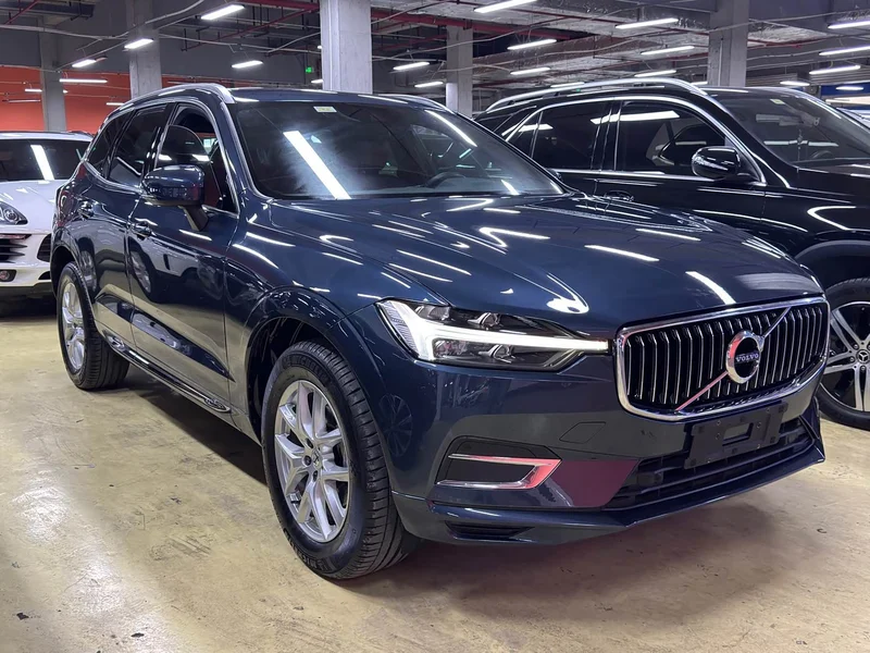 Volvo XC60 — фото 3